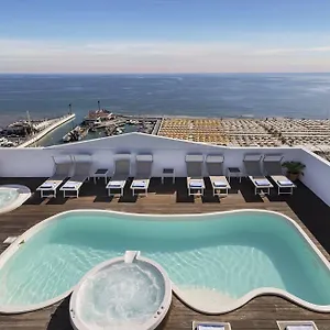 Nautico 4*, Riccione Italie